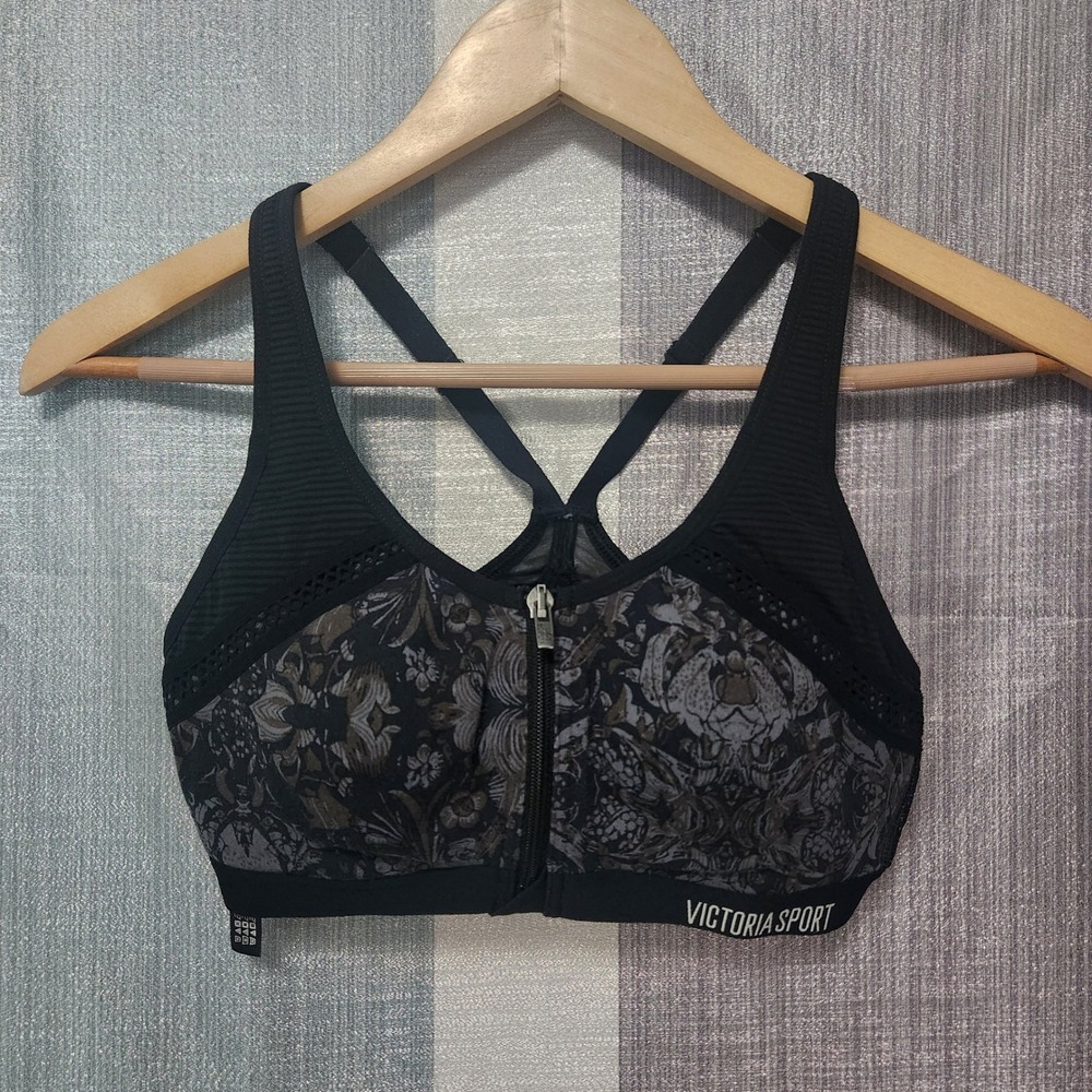 Victoria Sport Knockout Front-Close Sport Bra Black Floral 32B Gym Athletic Goth